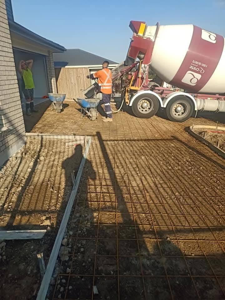 Slab pour on reinforcement mesh